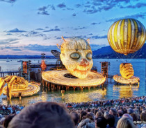 RIGOLETTO Premiere auf der Bregenzer Seebühne: Und der Clown spielt mit