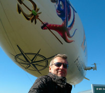 Der Europa-Park-Zeppelin hebt ab: Ein Jubiläumsgruß am Himmel Der Europa-Park-Zeppelin hebt ab: Ein Jubiläumsgruß am Himmel
